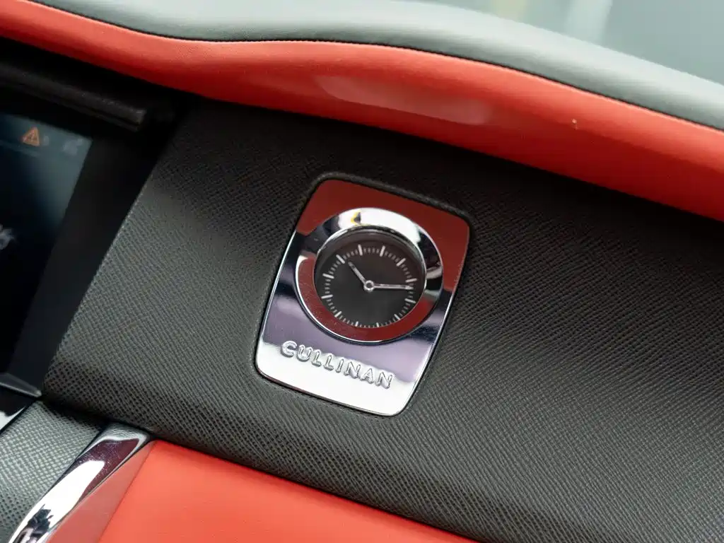 Rolls-Royce Cullinan — миниатюра 24