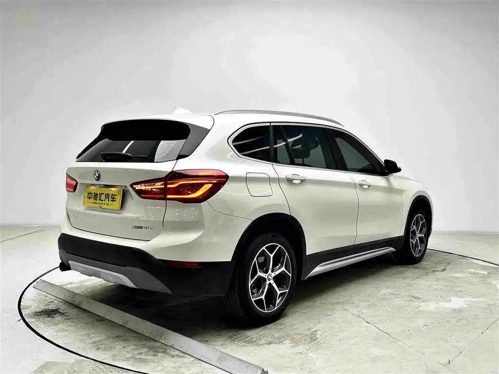 BMW X1 — миниатюра 17