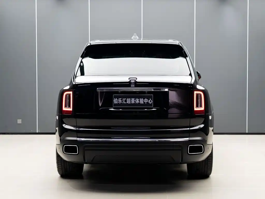 Rolls-Royce Cullinan — миниатюра 7