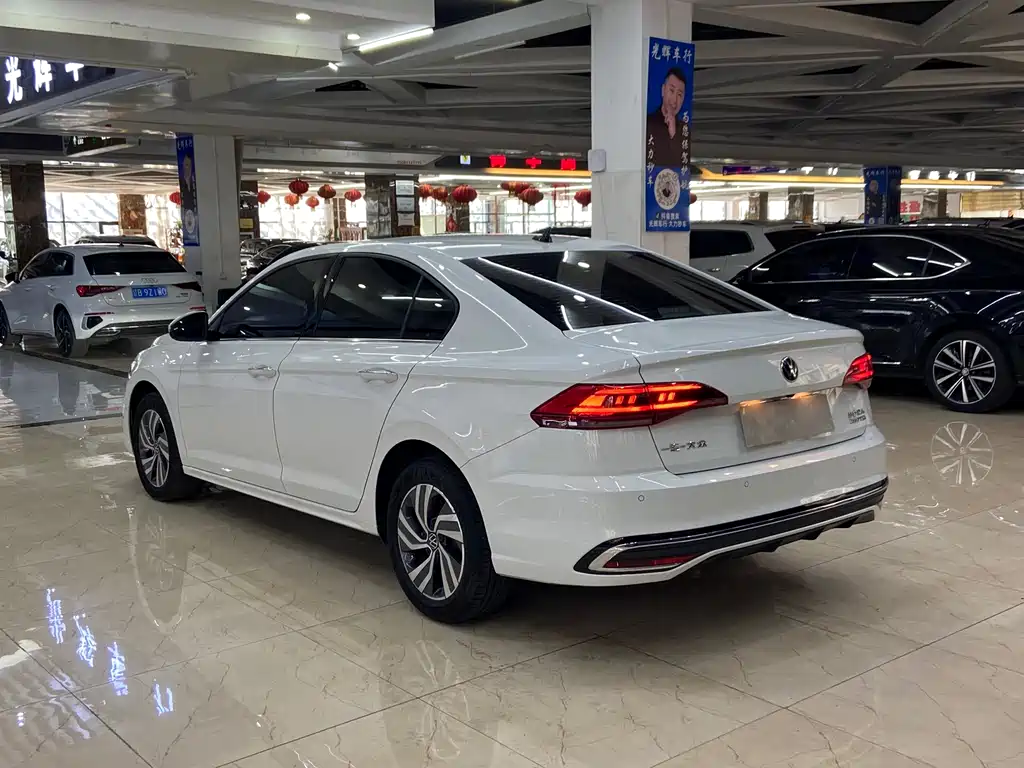 Volkswagen Bora — миниатюра 6