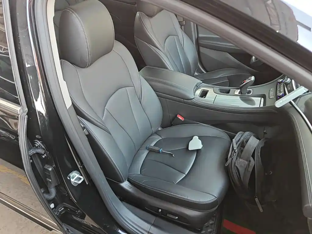 Buick LaCrosse — миниатюра 25