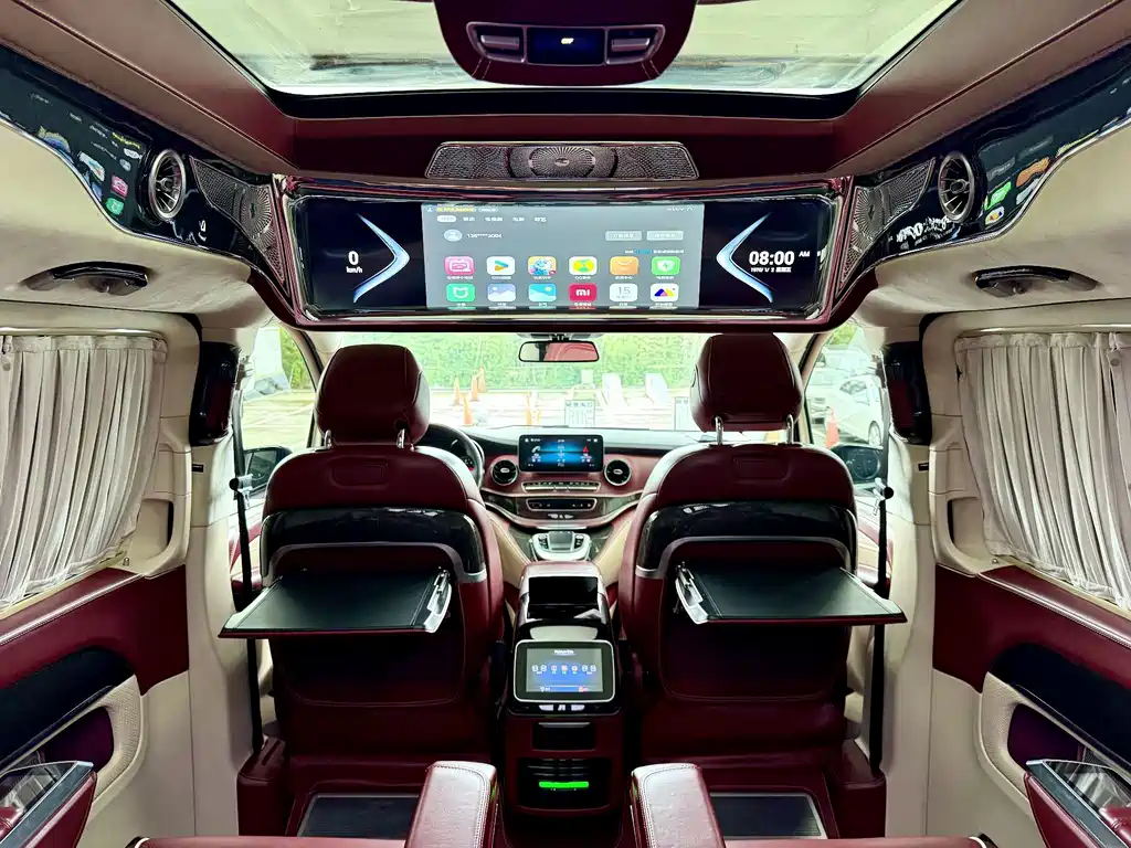 Mercedes-Benz V-Class — миниатюра 16