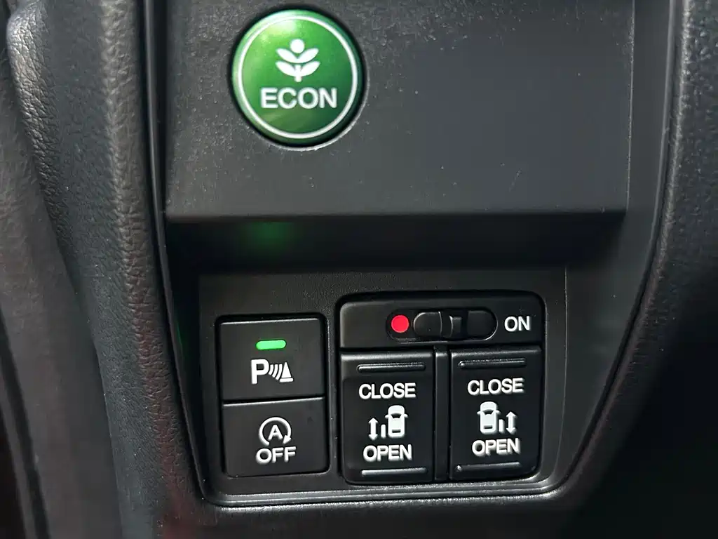 Honda Elysion — миниатюра 22