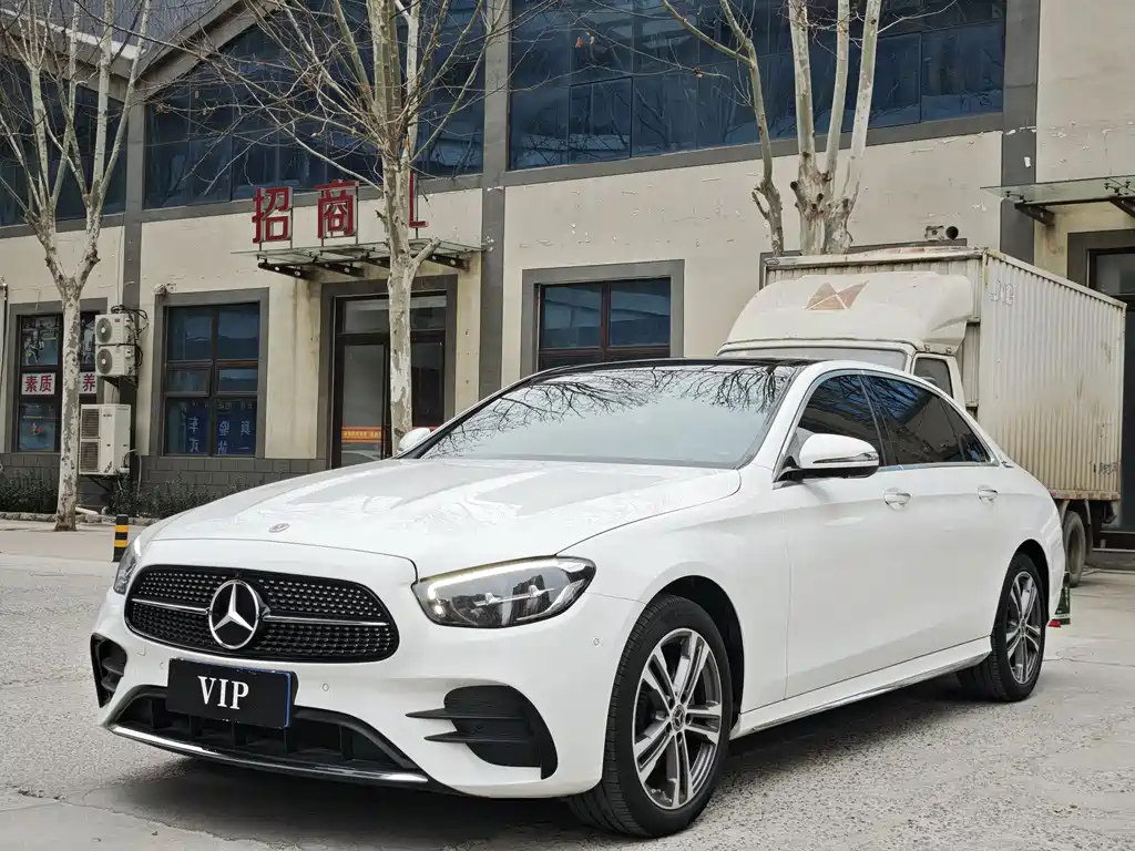 Mercedes-Benz E-Class 2023