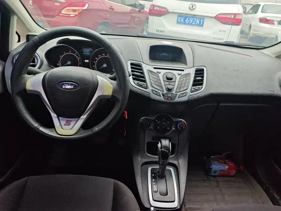 Ford Fiesta — миниатюра 12