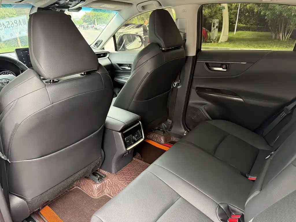 Toyota Venza — миниатюра 23