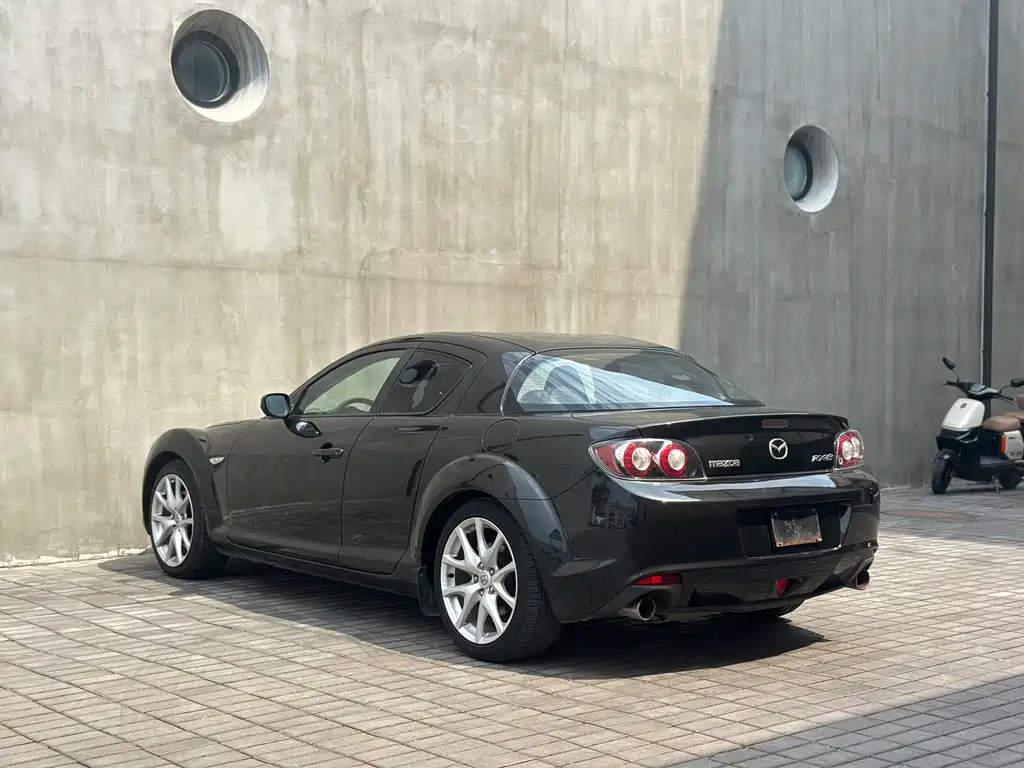 Mazda RX-8 — миниатюра 8