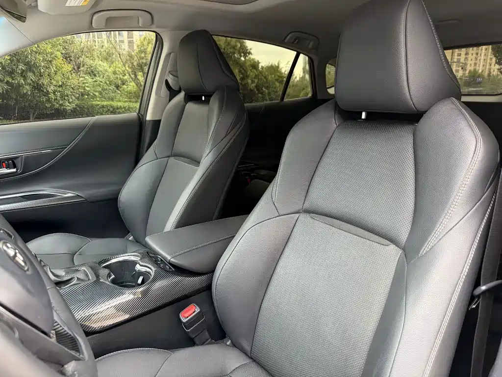Toyota Venza — миниатюра 14