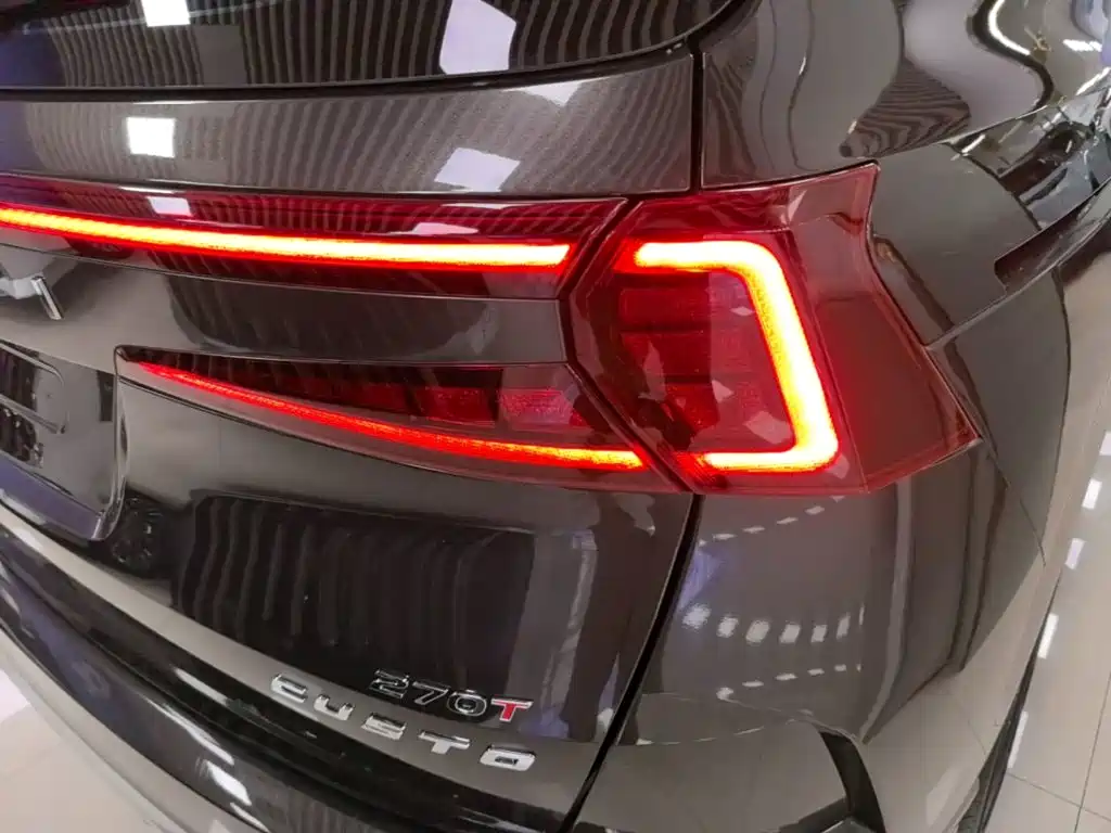 Hyundai Custo 2024 270TGDi LUX Luxury
