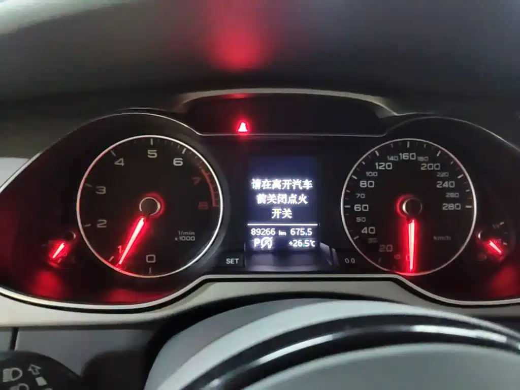 Audi A4L — миниатюра 12