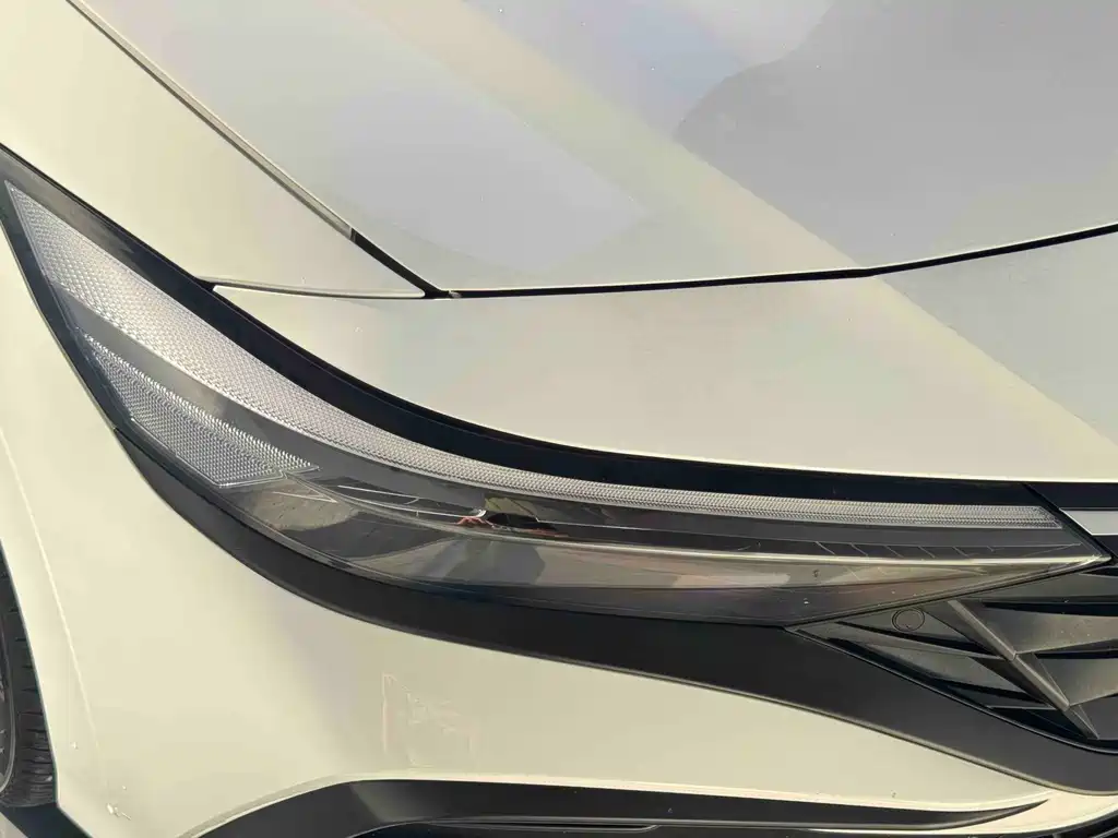 Hyundai Elantra — миниатюра 47