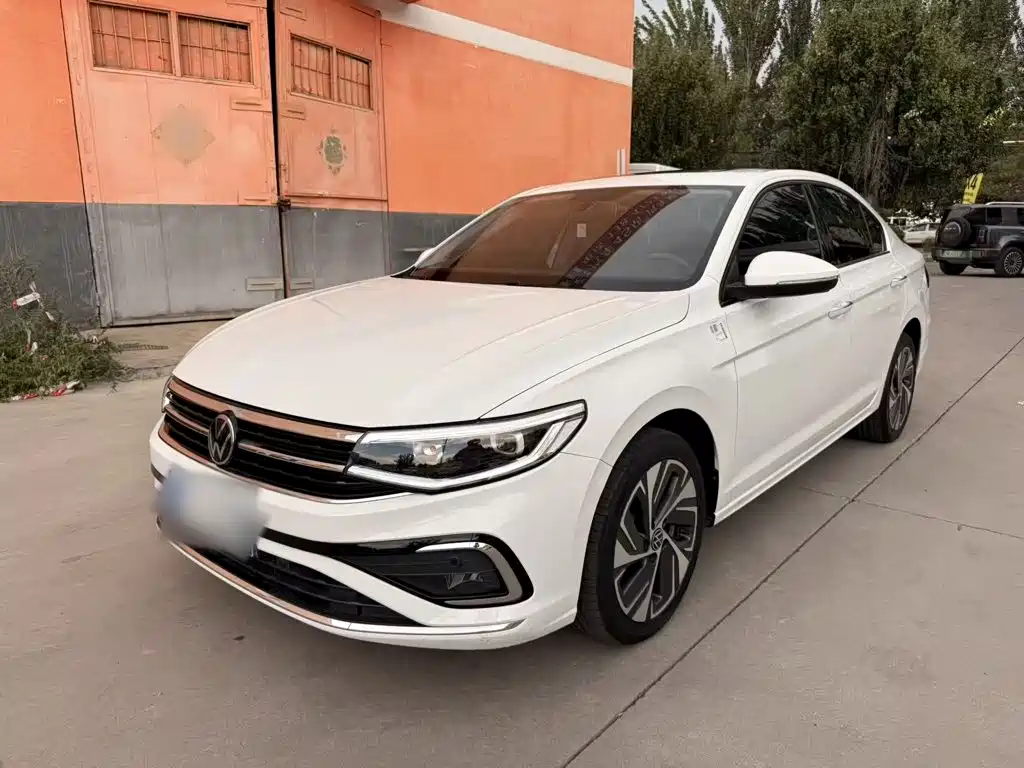Volkswagen Bora — миниатюра 3
