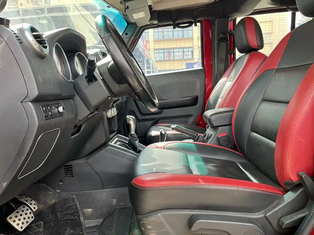 BAIC BJ40 2016 40L 2.3T AT Premium