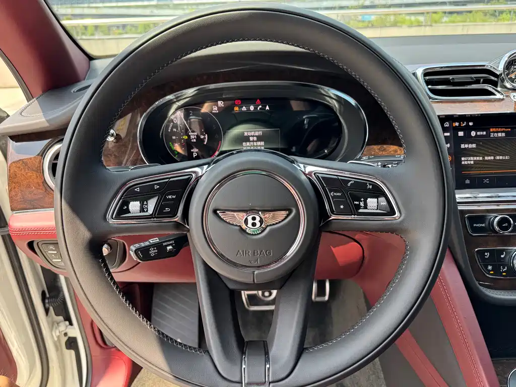 BENTLEY TIMYUE PLUG IN HYBRID