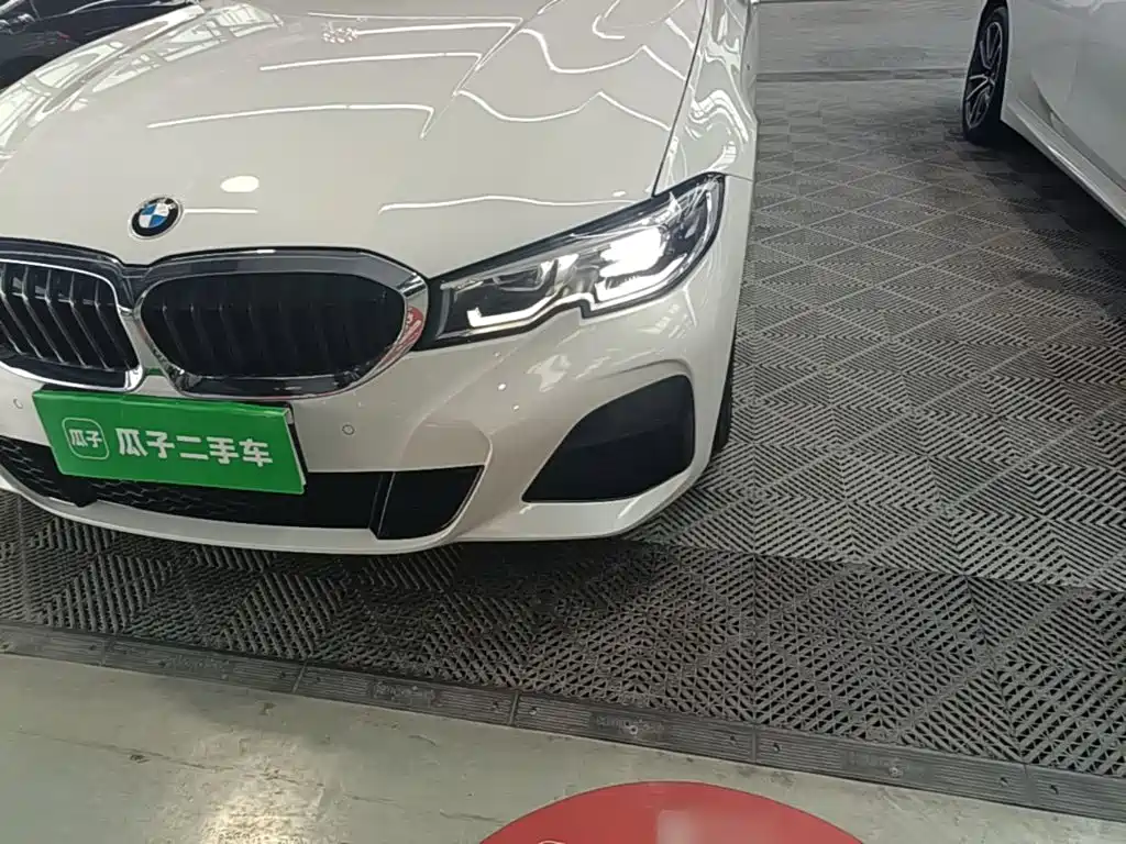 BMW 3 Series — миниатюра 24