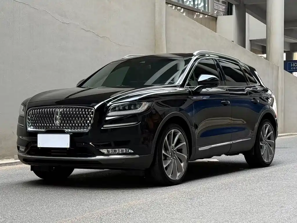 Lincoln Nautilus 2021