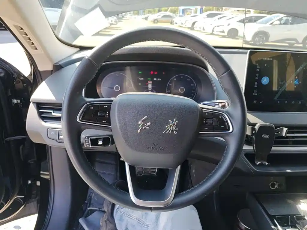 Hongqi Hongqi E-QM5 — миниатюра 11