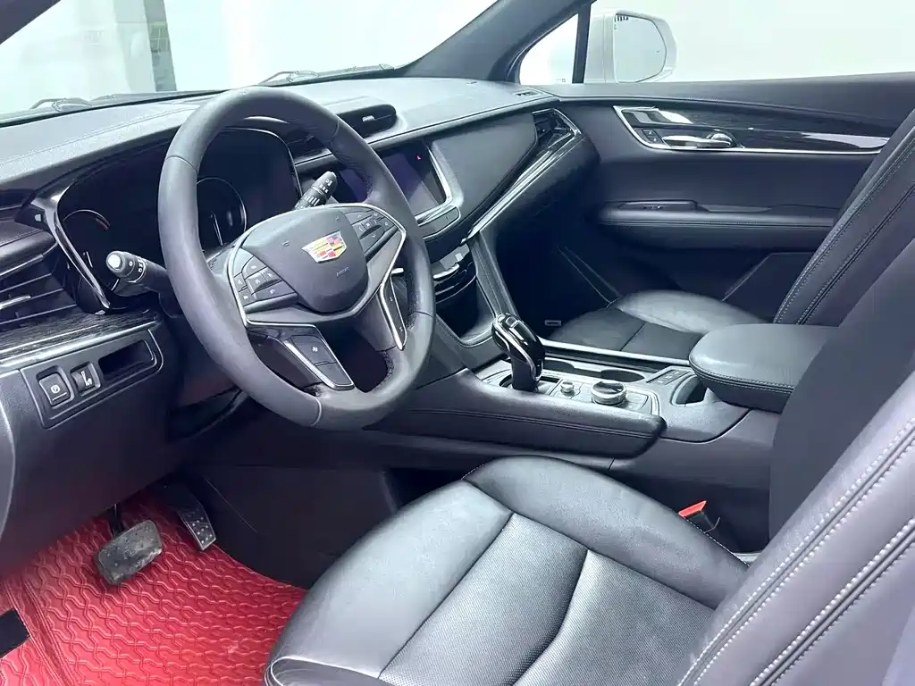 Cadillac XT5 — миниатюра 7