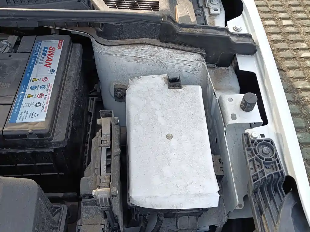 GEELY AUTOMOBILE EMGRAND