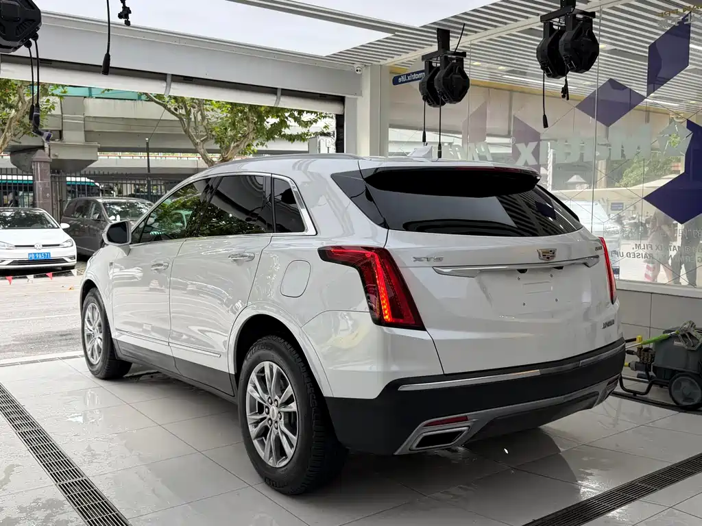 Cadillac XT5 — миниатюра 4
