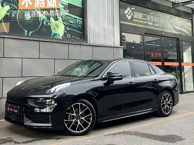 2020 Lynk & Co 03
