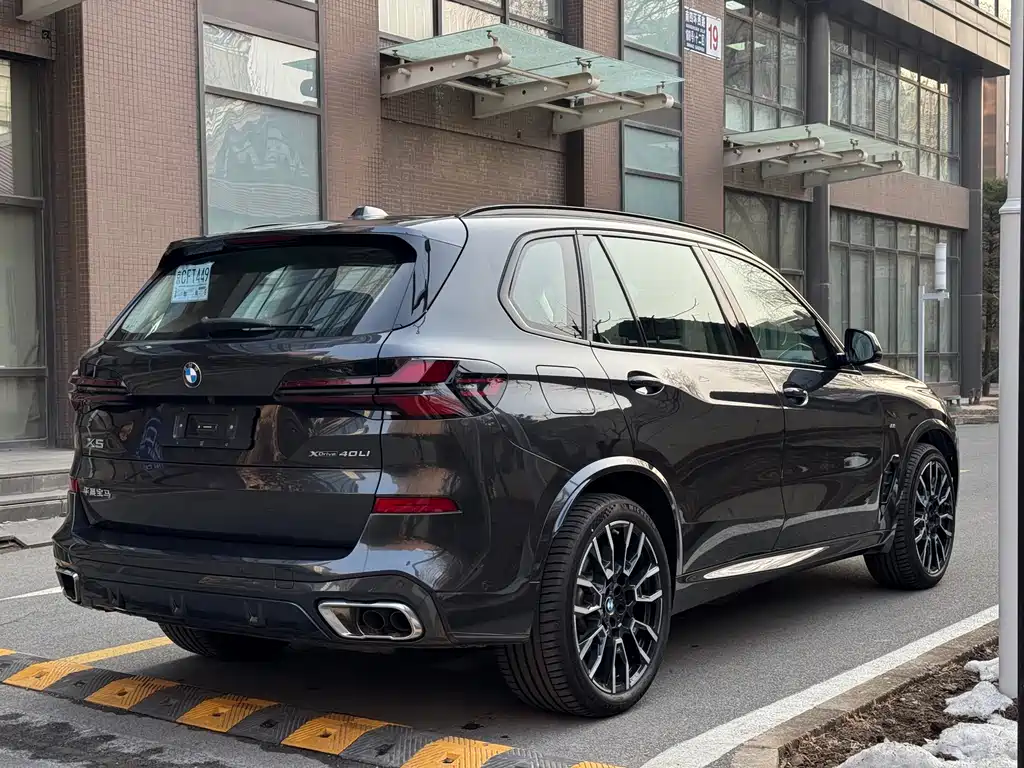 BMW X5 2023 xDrive 40Li M Sport