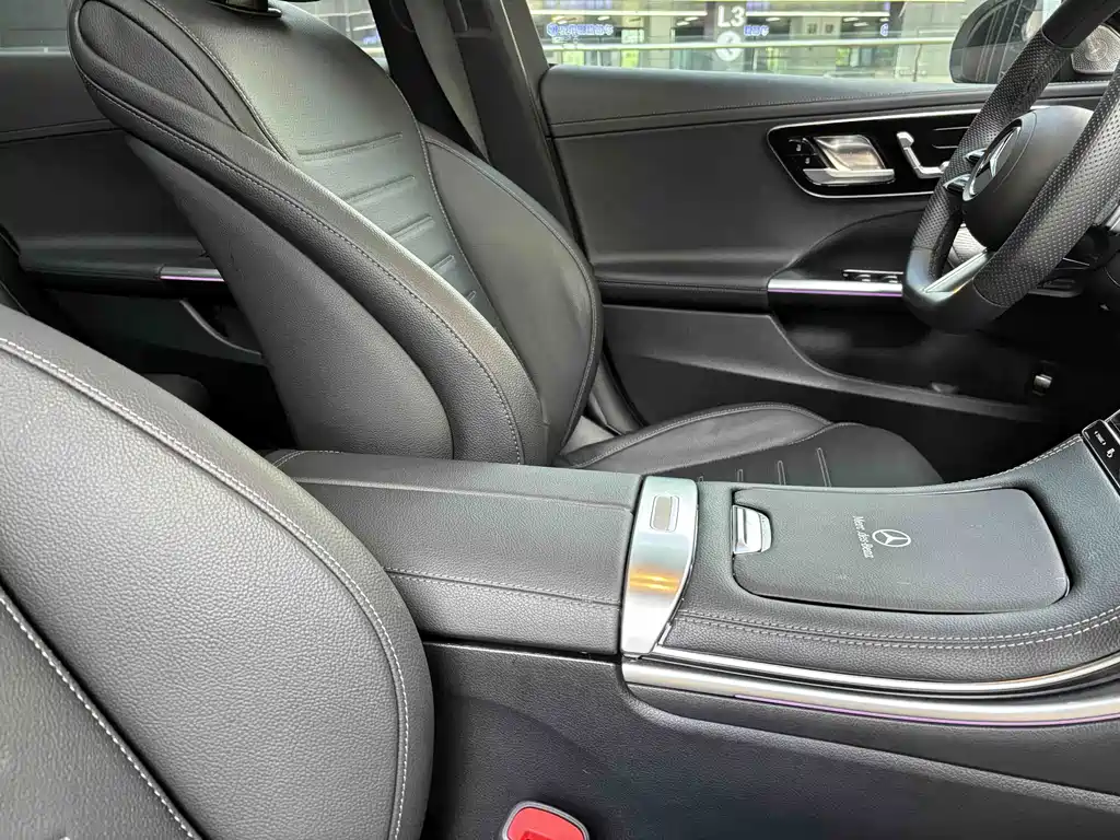 Mercedes-Benz C-Class — миниатюра 38