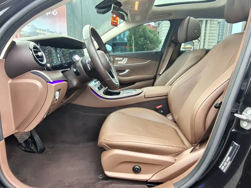 Mercedes-Benz E-Class — миниатюра 15