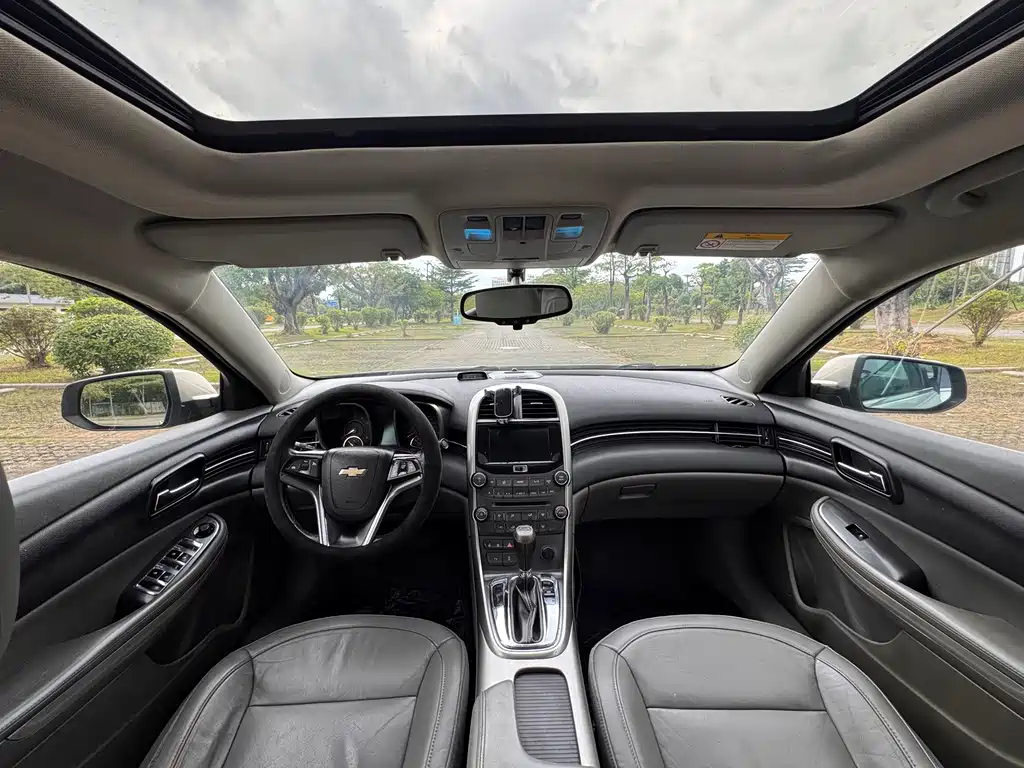 Chevrolet Malibu 2.0L Auto Luxury Edition, фото 15