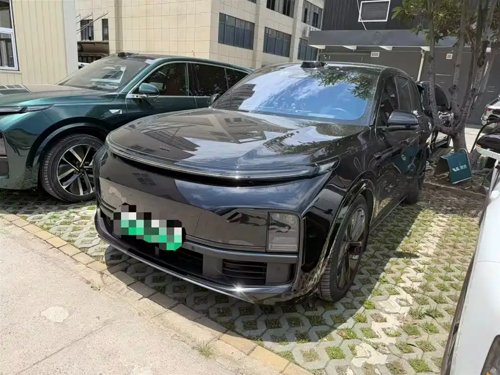 Li Auto Li L8 2023