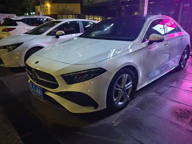 2023 Mercedes-Benz A-klasse