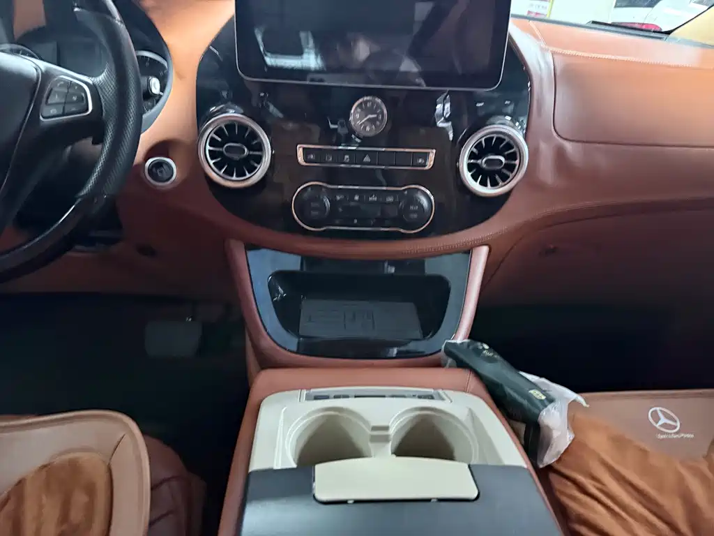 Mercedes-Benz Metris — миниатюра 15