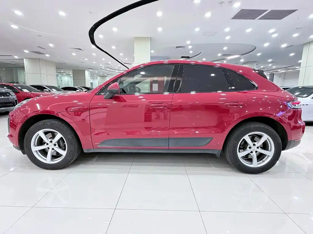 Porsche Macan — миниатюра 12