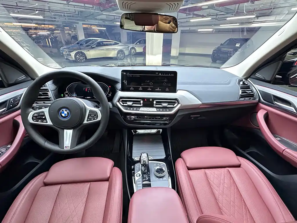 BMW iX3 — миниатюра 13