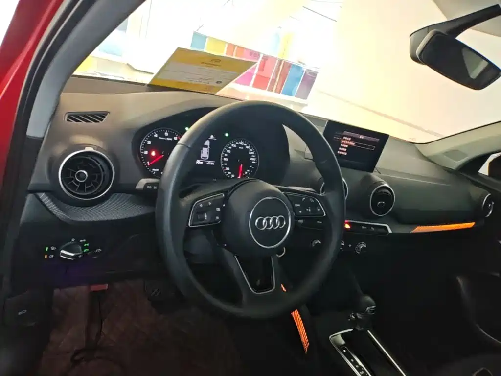 Audi Q2L — миниатюра 10