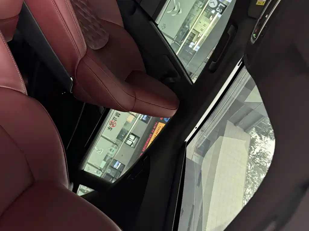 Audi A7L — миниатюра 21