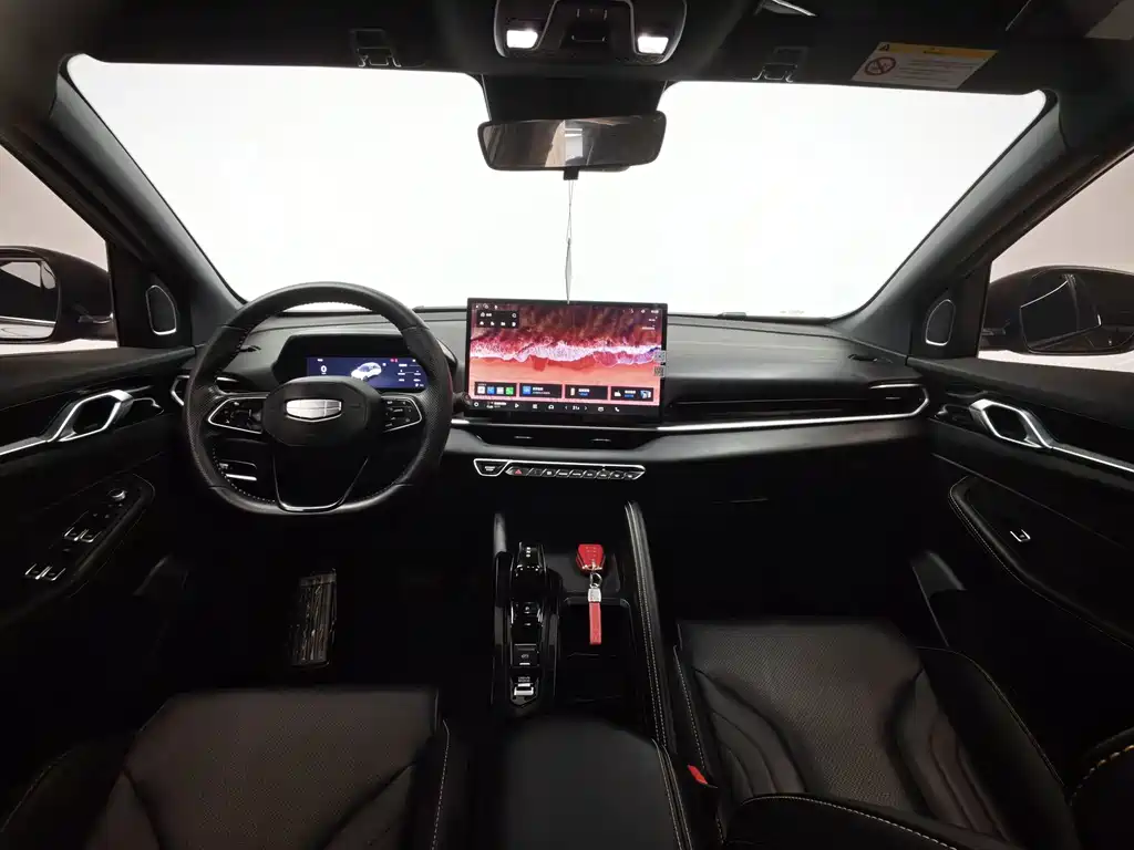 Geely Binyue — миниатюра 18