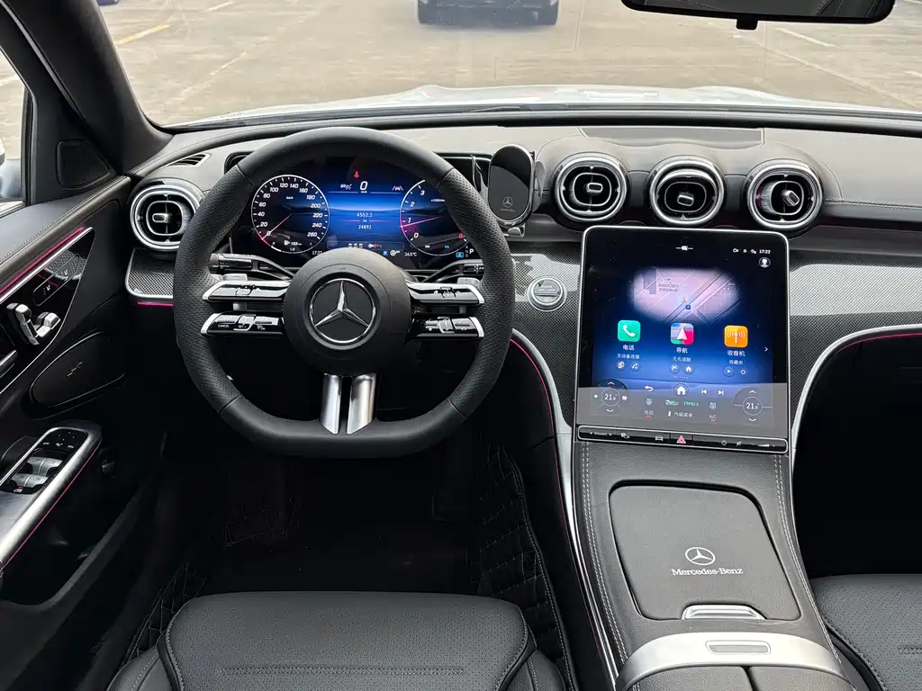 Mercedes-Benz C-Class — миниатюра 8
