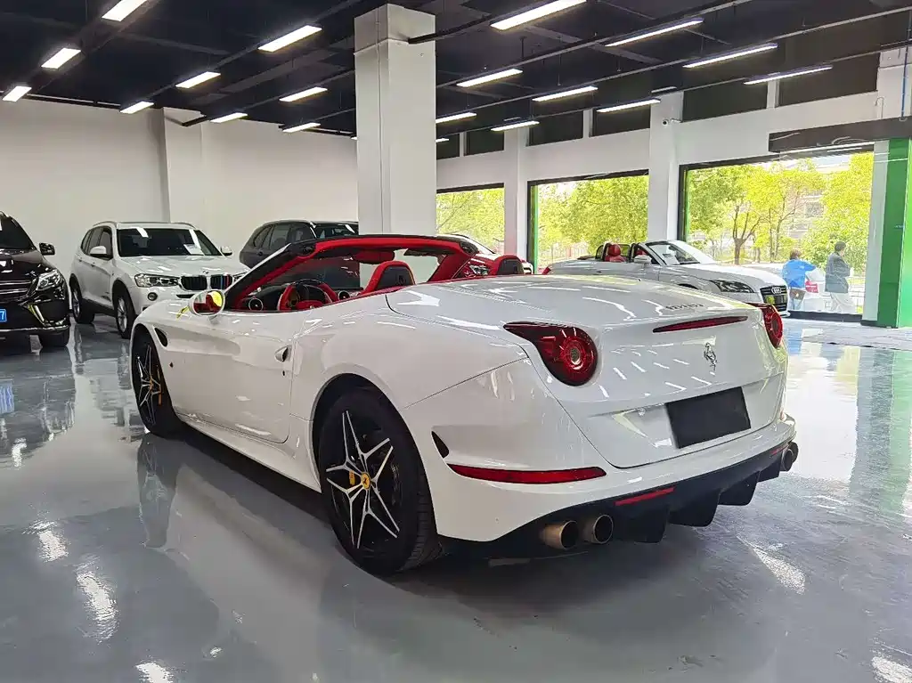 Ferrari California T 2015 3.9T
