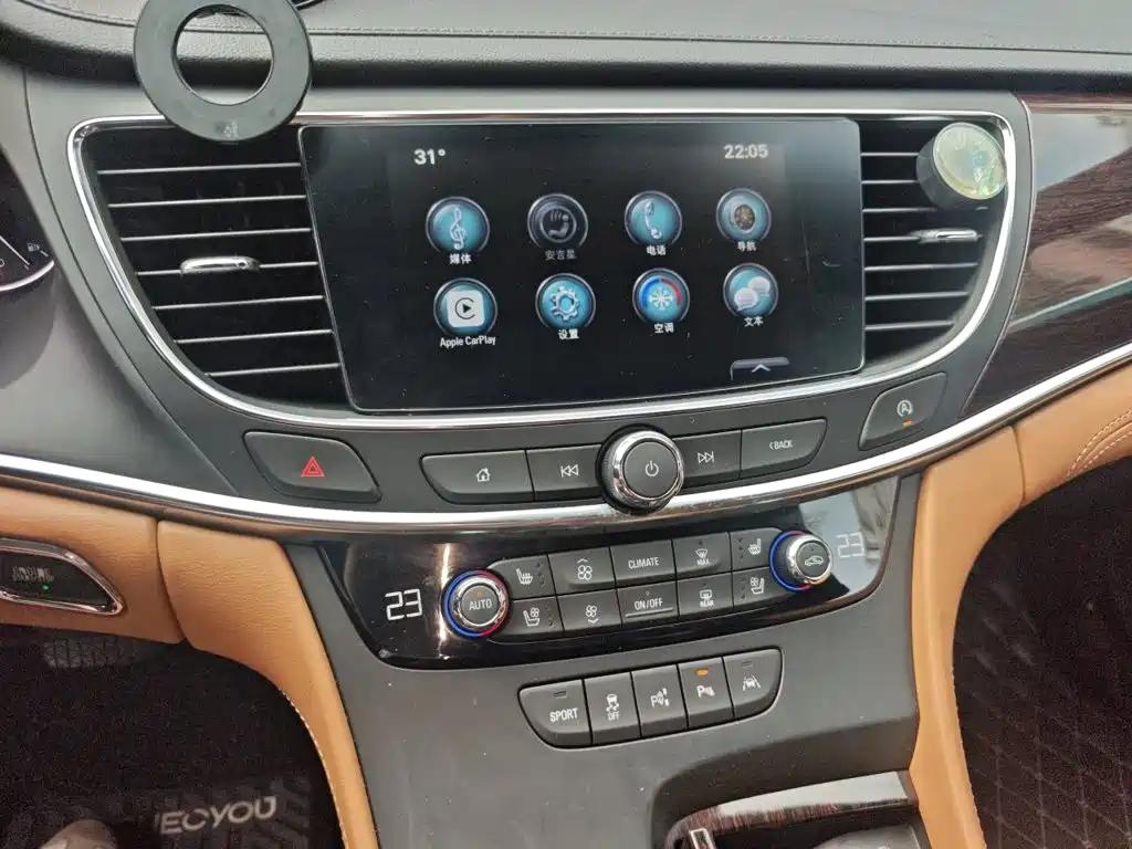 Buick LaCrosse — миниатюра 9