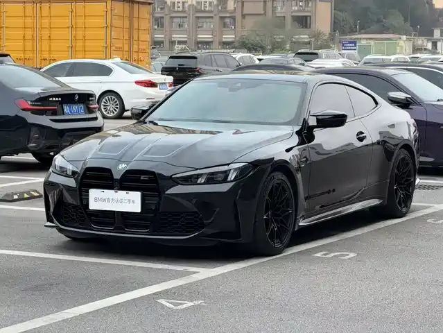 BMW M4