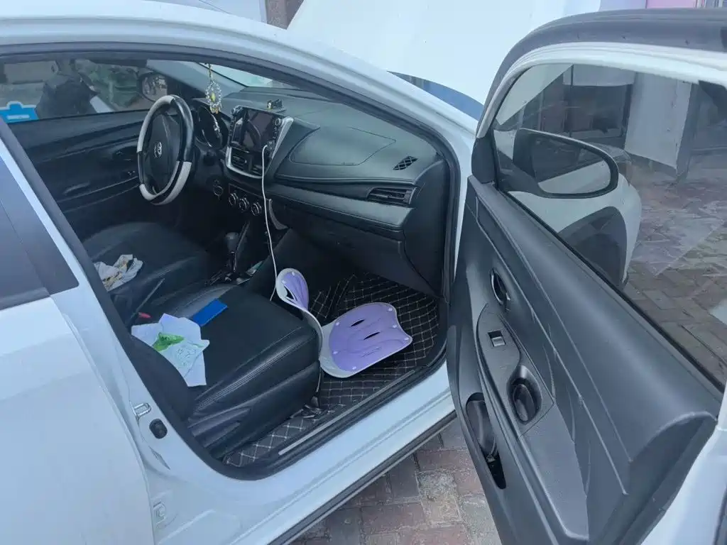 Toyota Yaris L — миниатюра 19