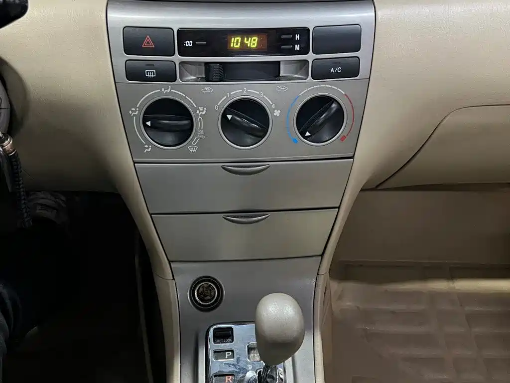 Toyota Corolla — миниатюра 13