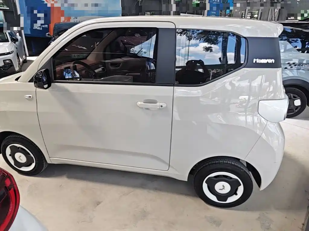 Wuling MINIEV — миниатюра 5