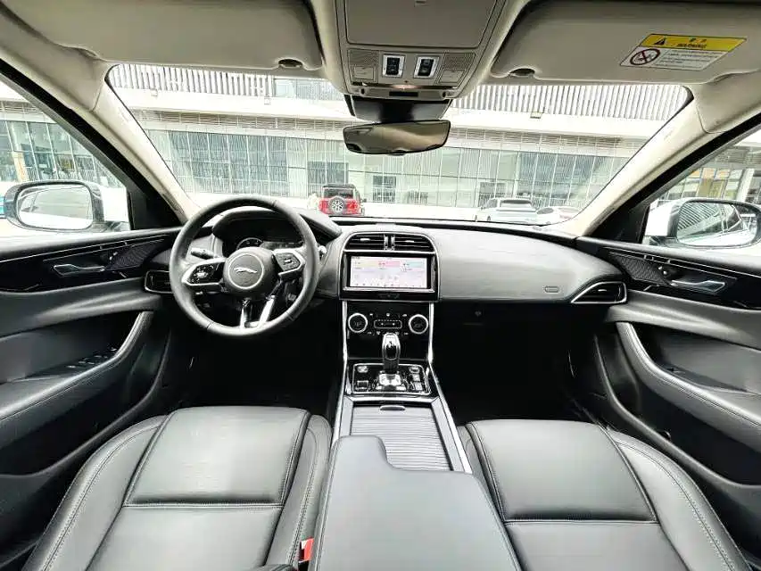 Jaguar XEL — миниатюра 6