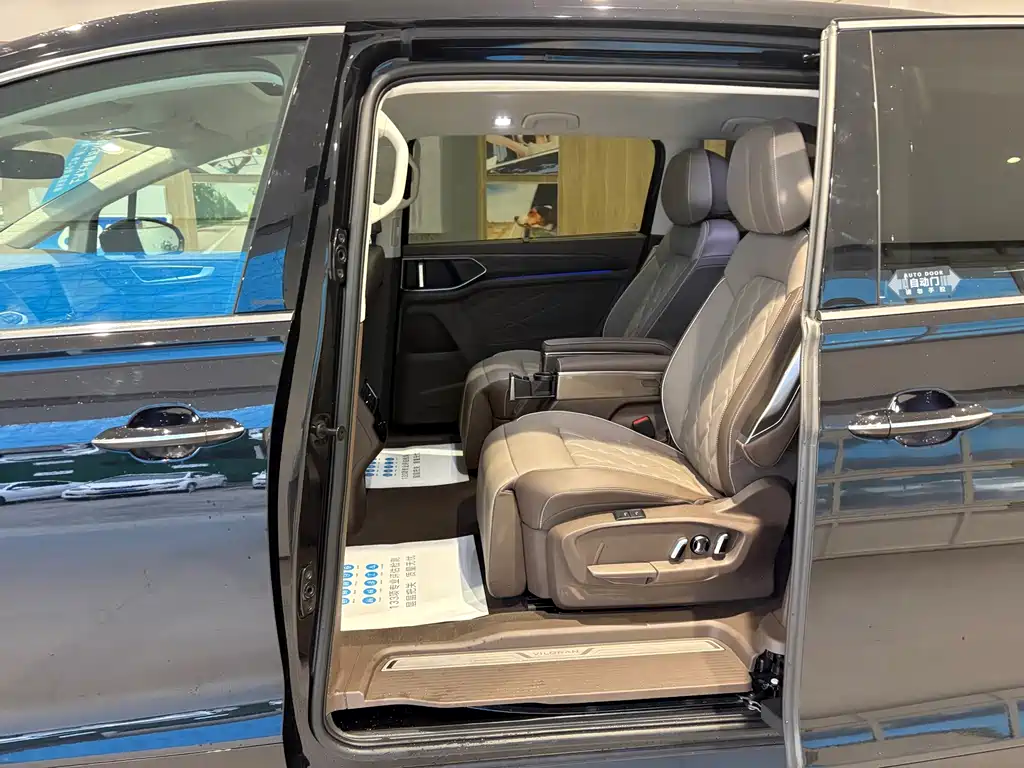 Volkswagen Viloran — миниатюра 8