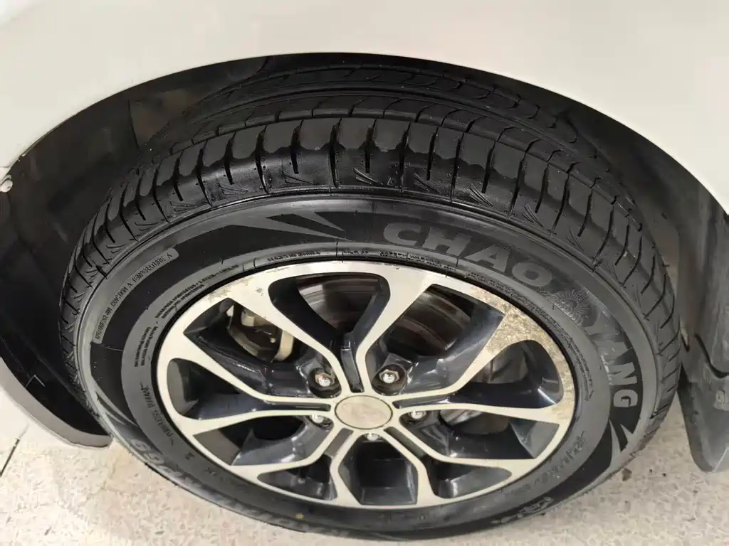Changan Oshan A600 A600 2016 1.5L MT Elite 7 мест