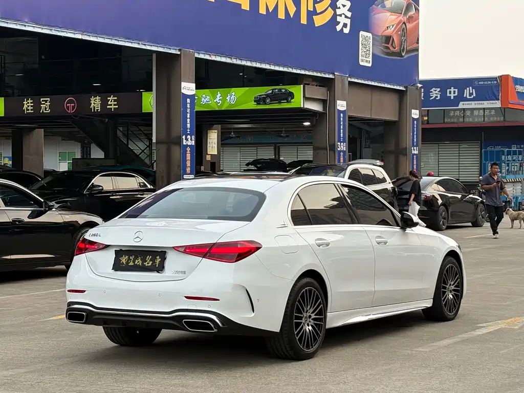 Mercedes-Benz C-Class — миниатюра 17
