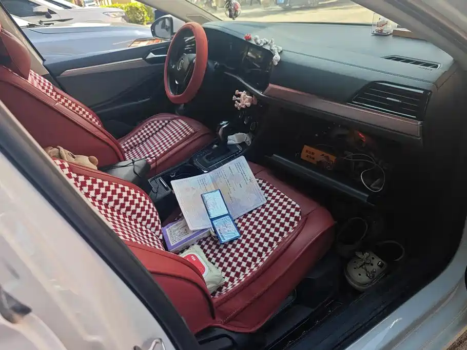 Volkswagen Sagitar — миниатюра 8