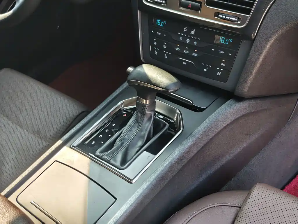 Hongqi Hongqi H7 — миниатюра 26